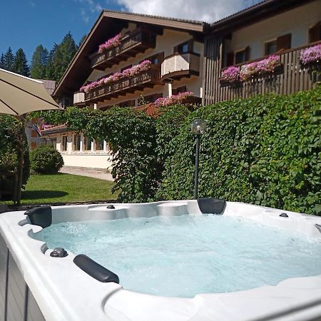 Park Hotel Arnica Falcade Bagian luar foto