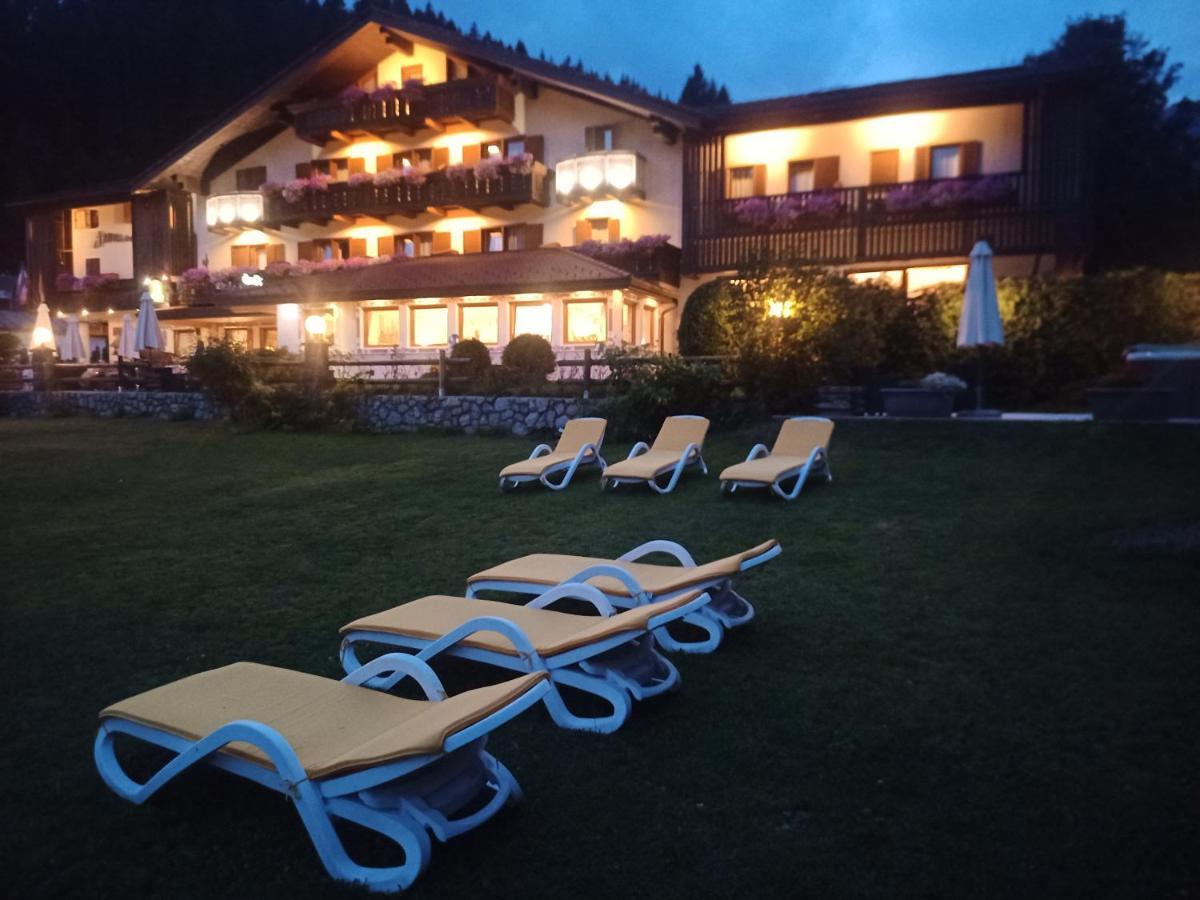 Park Hotel Arnica Falcade Bagian luar foto