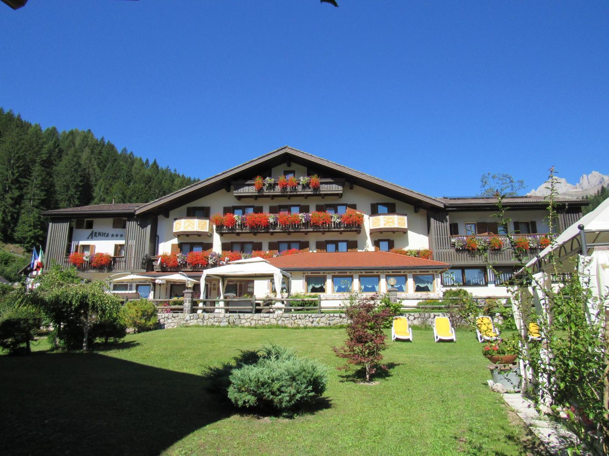 Park Hotel Arnica Falcade Bagian luar foto